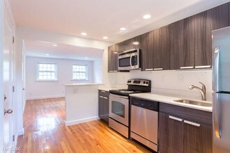 75 Wyman St-Unit -Apt 4 in Newton, MA - Building Photo - Building Photo