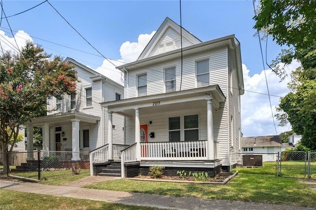 2011 Lansing Ave in Portsmouth, VA - Building Photo - Building Photo