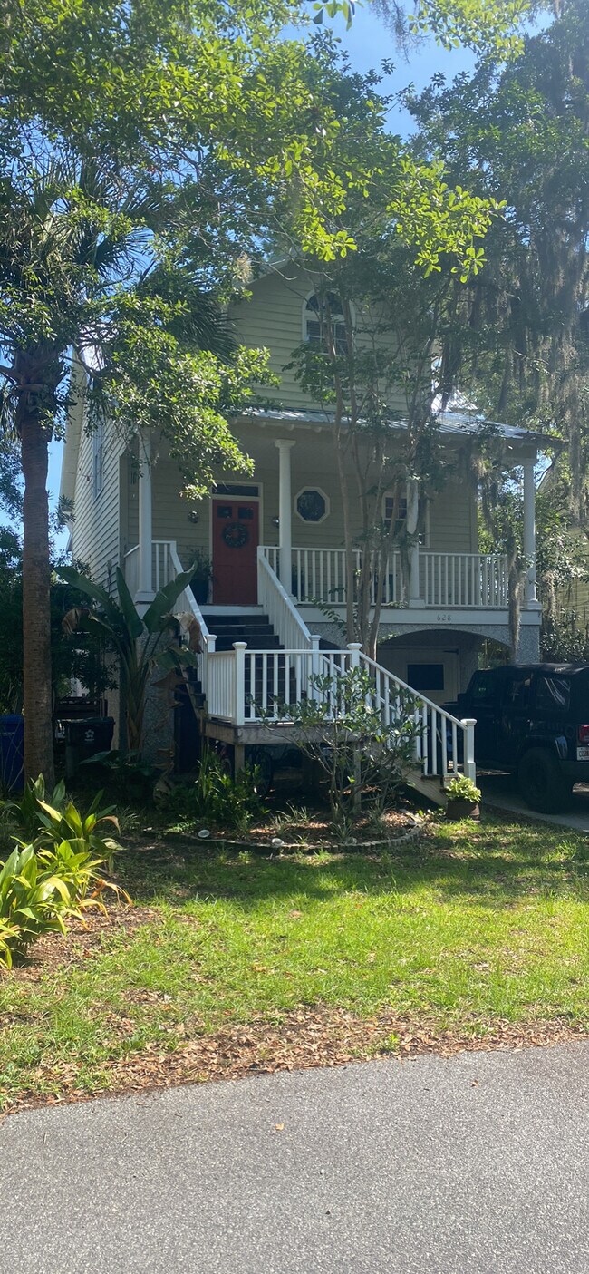 628 Palmetto St Rentals in St. Simons Island, GA