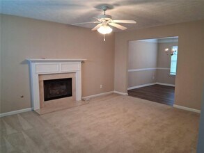 130 Vinings Dr in Mcdonough, GA - Building Photo - Building Photo