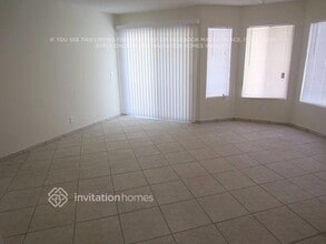 17140 Farwell St in Fontana, CA - Building Photo - Building Photo