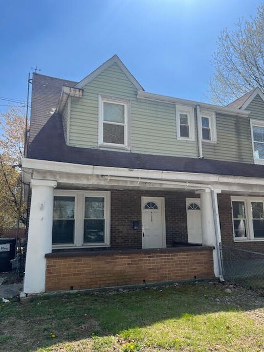528 Park Pl in Bethlehem, PA - Building Photo