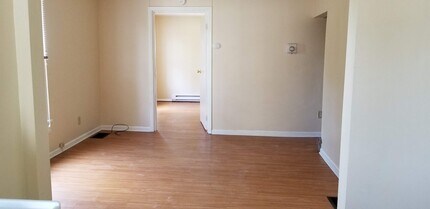 323 W 4th St in Lock Haven, PA - Foto de edificio - Building Photo