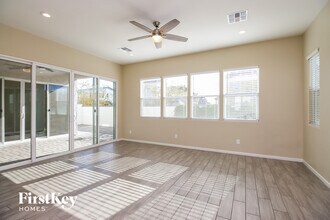 355 N 157th Ln in Goodyear, AZ - Foto de edificio - Building Photo