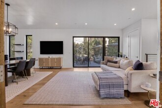 4852 Seldner St E in Los Angeles, CA - Building Photo - Building Photo