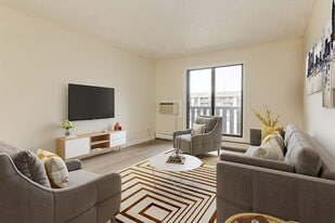 Southwood Village in Lloydminster, AB - Building Photo