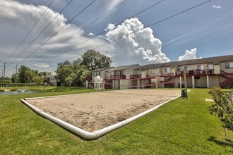 1337 Airport Dr in Tallahassee, FL - Foto de edificio - Building Photo