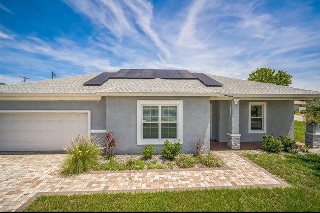 10517 Camelia Dr in Port Richey, FL - Foto de edificio - Building Photo