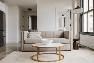 505 E Travis St in San Antonio, TX - Building Photo - Building Photo