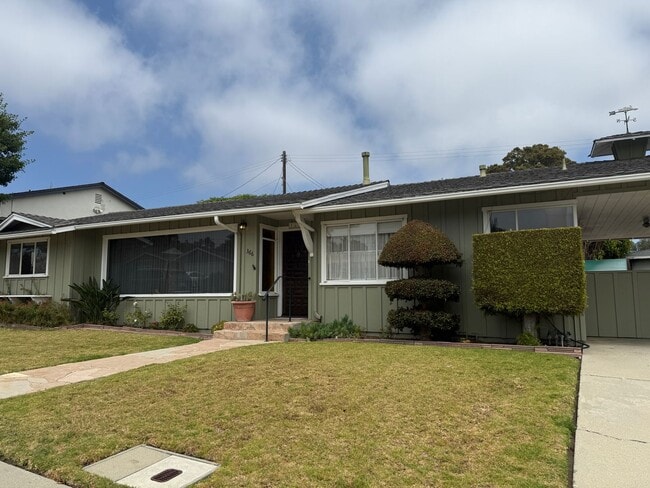 366 Appian Way in Ventura, CA - Building Photo - Building Photo