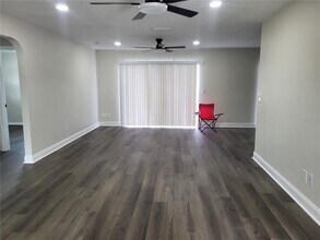 9115 Patio Ct in Spring Hill, FL - Building Photo - Building Photo