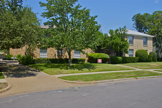 3905 Hawthorne Ave in Dallas, TX - Foto de edificio - Building Photo