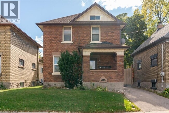 property at 503 Victoria St N
