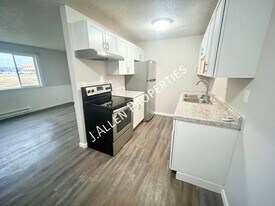 1806 Parker Cir in Norfolk, NE - Building Photo