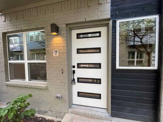 4910 Live Oak St in Dallas, TX - Building Photo - Building Photo