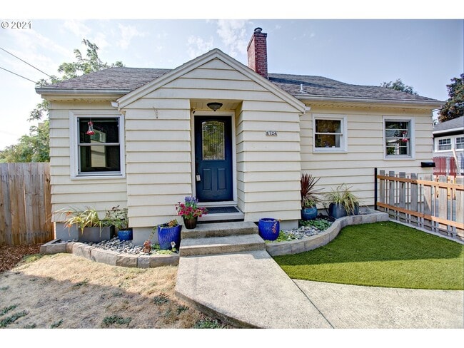 property at 8124 SE Market St