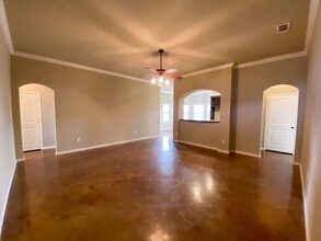 3100 Stallion Dr in Robinson, TX - Building Photo - Building Photo