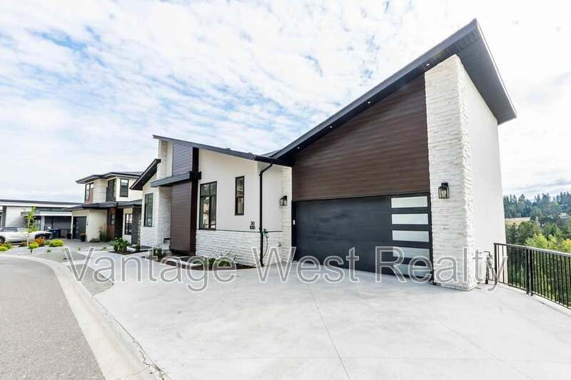 830-830 Westview Way in West Kelowna, BC - Building Photo