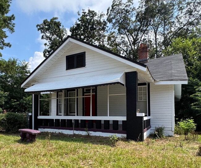 property at 1011 Sayre St
