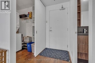 360 McLeod St in Ottawa, ON - Building Photo - Building Photo