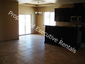 7313 Vista De Sobre Dr in Las Cruces, NM - Building Photo - Building Photo
