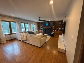 19581 Devonshire Dr in Downs, IL - Building Photo - Building Photo
