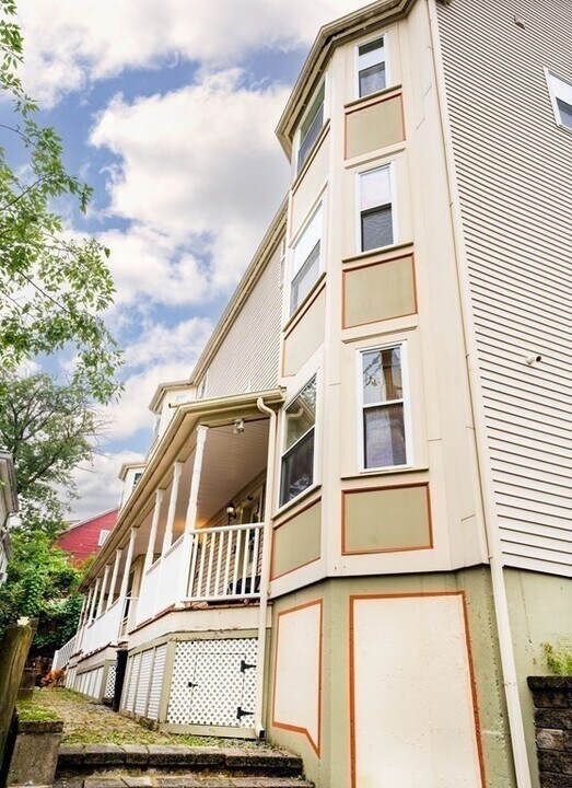 15 Downer Ct in Boston, MA - Building Photo