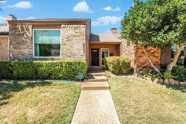 property at 6807 Anglebluff Cir