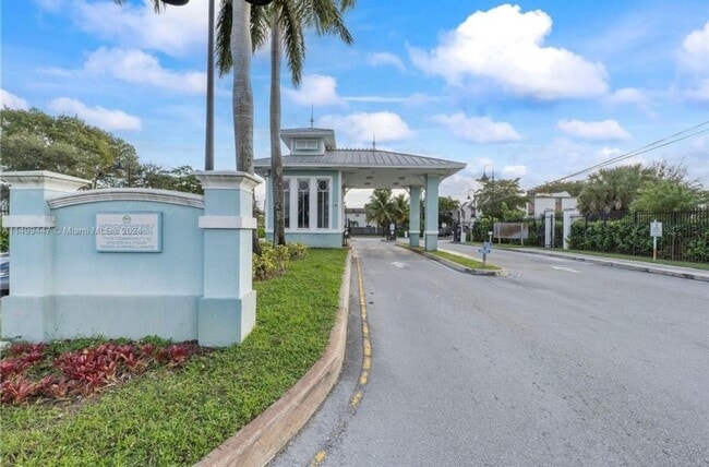 1801 NW 54th Terrace in Lauderhill, FL - Foto de edificio - Building Photo