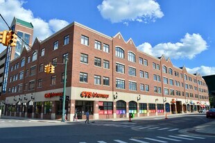 East Lansing City Center Condominiums Apartamentos