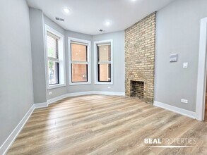 428 W Belden Ave, Unit 1 in Chicago, IL - Building Photo - Building Photo