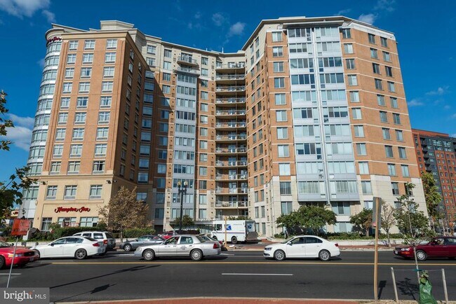 555 Massachusetts Ave NW