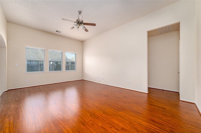 property at 8814 Cedar Mound Ln