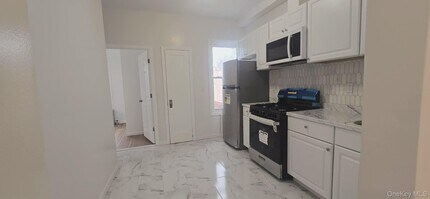 78-29 68th Ave in Queens, NY - Building Photo - Building Photo