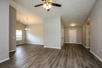 267 Rockingham Dr in Loganville, GA - Building Photo - Building Photo