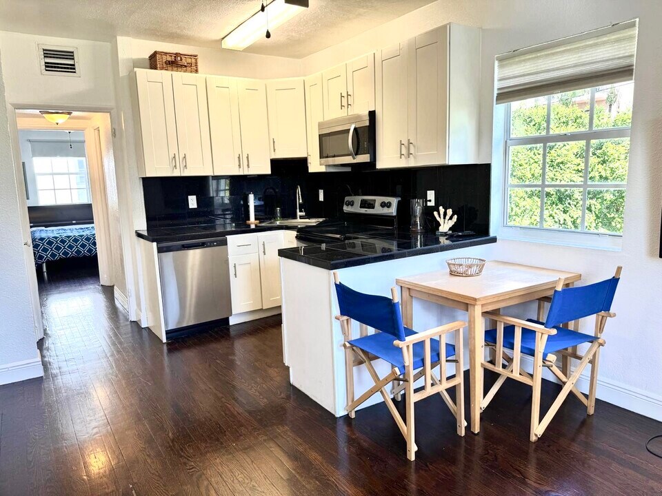 8819 Harding Ave in Surfside, FL - Building Photo