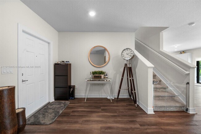 3142 Poinciana St in Oakland Park, FL - Building Photo - Building Photo