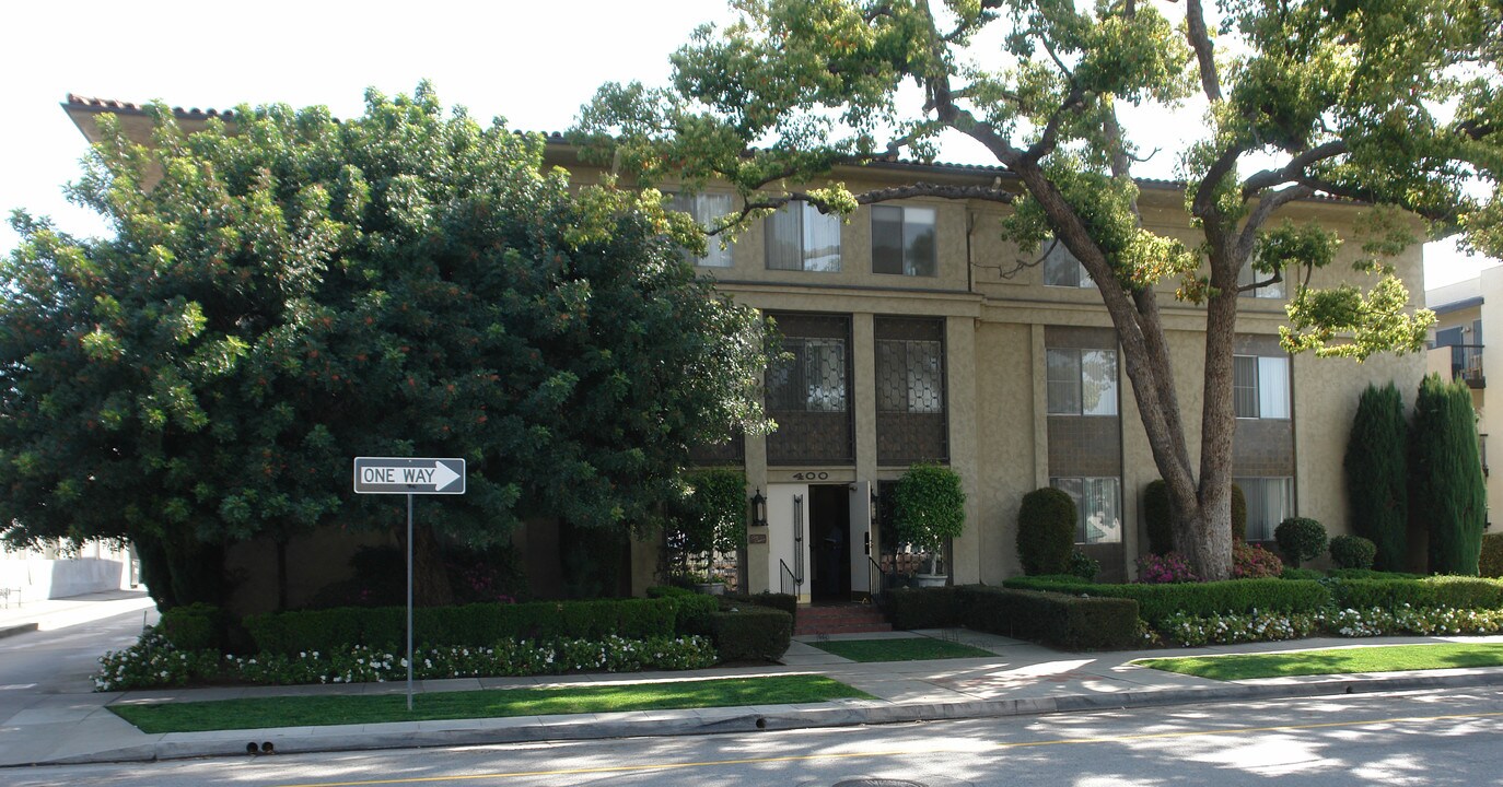 400 Mentor Ave in Pasadena, CA - Building Photo