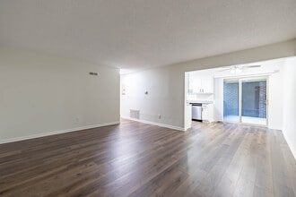 Incline at Fort Mitchell in Fort Mitchell, KY - Building Photo - Interior Photo