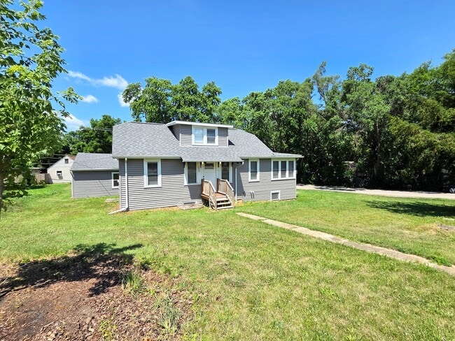 property at 3823 E Wonder Lake Rd