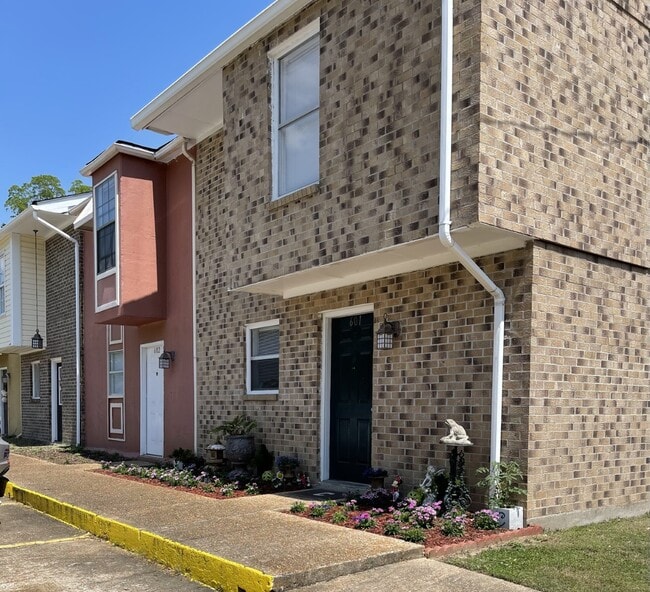 Camelot Apartments