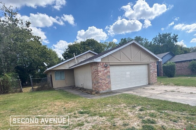 property at 11727 Mosscrest Dr