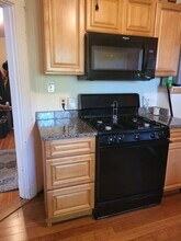 23 Desmond Rd, Unit 2 in Malden, MA - Building Photo - Building Photo