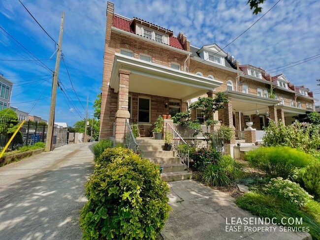 property at 4613 15th St NW