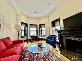 34 Gloucester St, Unit 36-4 in Boston, MA - Building Photo