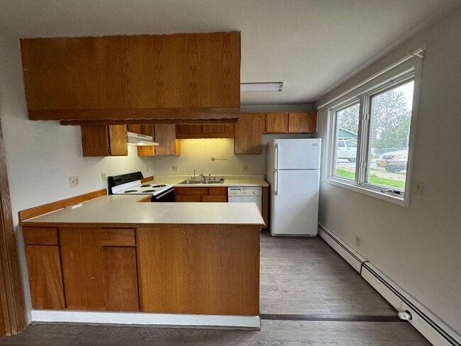 4006 E Steven Dr in Wasilla, AK - Building Photo - Building Photo