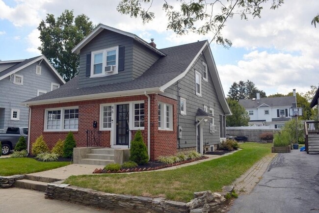 property at 46 Forbes St