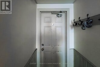 4999 McRae St in Niagara Falls, ON - Building Photo - Building Photo