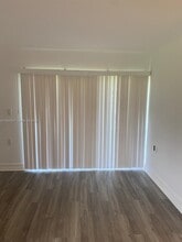 1089 Benoist Farms Rd in West Palm Beach, FL - Building Photo - Building Photo