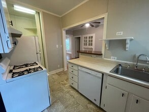 553 Gladstone Blvd in Shreveport, LA - Building Photo - Building Photo